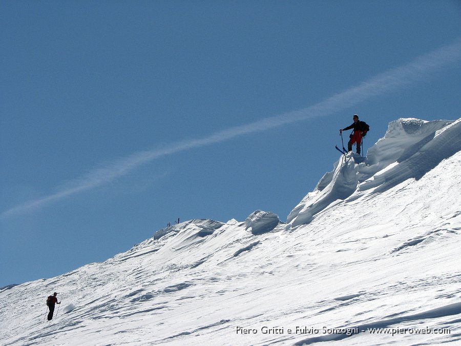39 Scialpinisti sulle cornici.jpg
